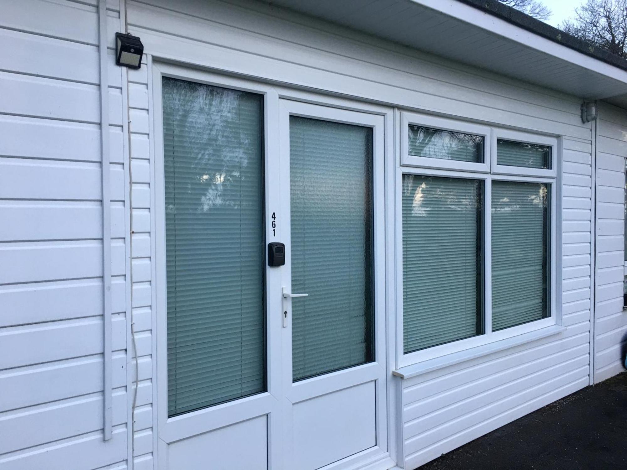 Woodland Views Central Heated Cabin Dartmouth Luaran gambar